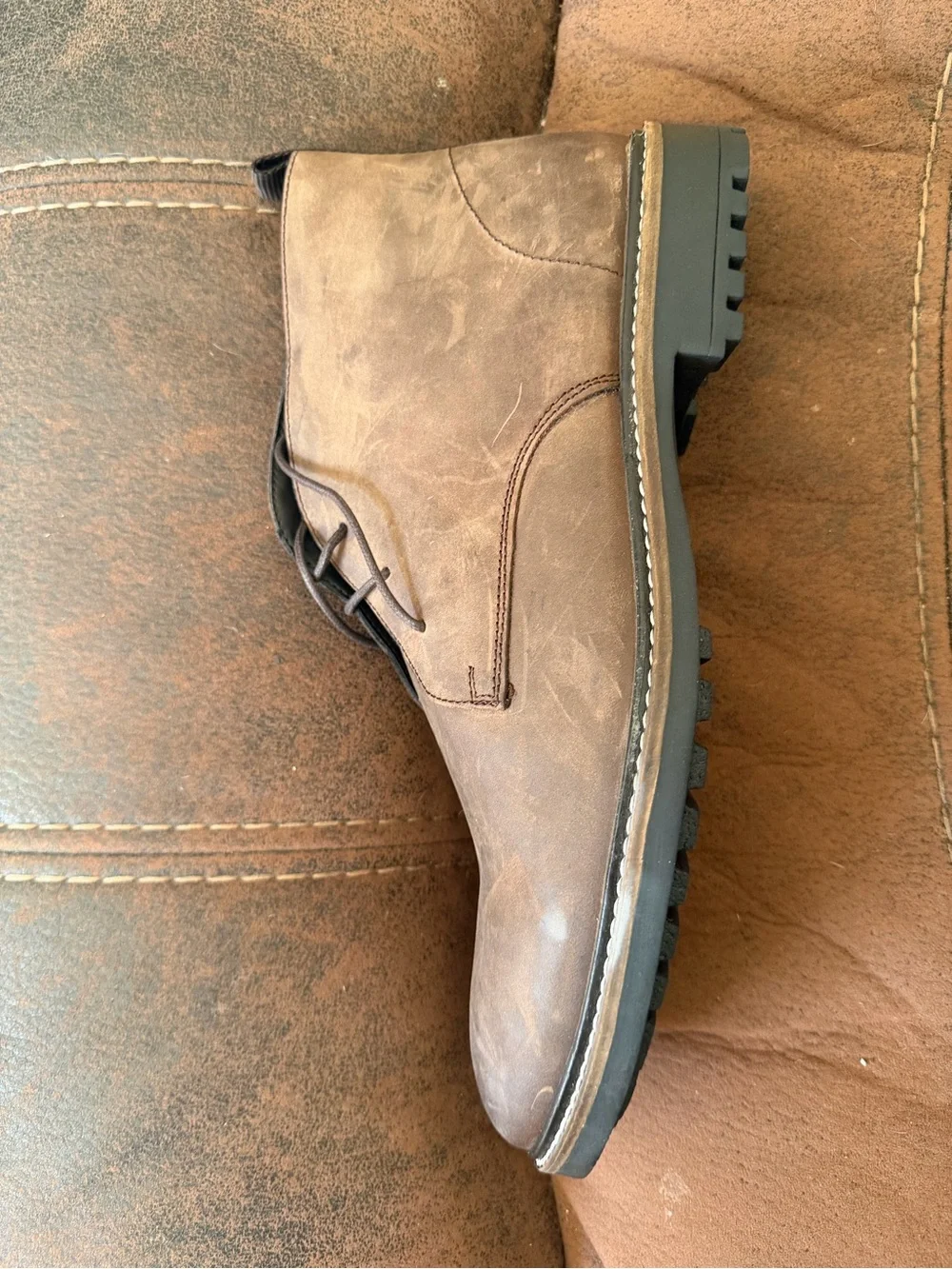 Dune London men's chukka Cashed model, lace-up chukka and rugged lug sole.